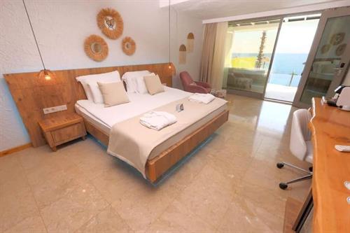 Flora Garden Beach Hotel (Adults Only +16) - Romantic With Private Pool Room - 251887