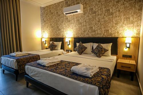 Grand Kolibri Prestige Hotel - Superior Jacuzzi Promo Room - 215357