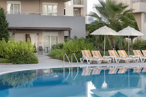 Greenwood Suites Resort - DELUXE POOL SUITE - 215441