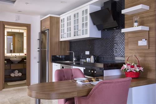 Greenwood Suites Resort - DELUXE SUITE - 215437