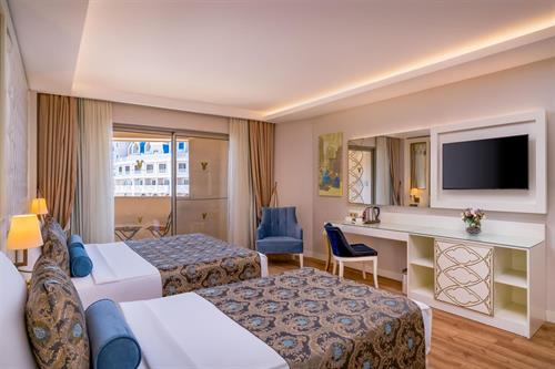 Haydarpasha Palace - STANDARD ROOM POOL VIEW - 230314