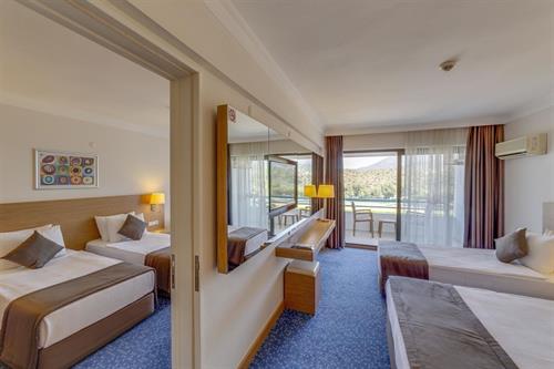 Hotel Grand Efe - FAMILY CONNECTION ROOM - 251554