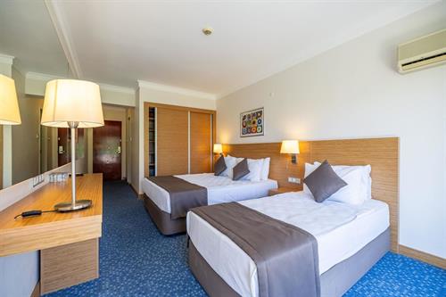 Hotel Grand Efe - Standard Partly Sea View Room - 251555