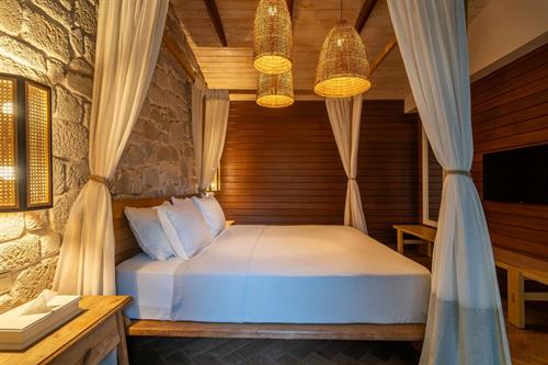 Kimera Lounge - Bergamot Deluxe Suite - 216500