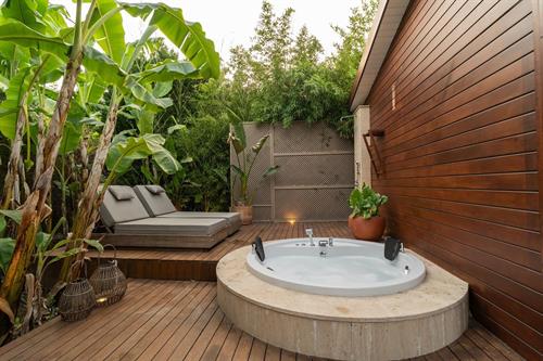 Kimera Lounge - Bergamot Deluxe Suite - 216503