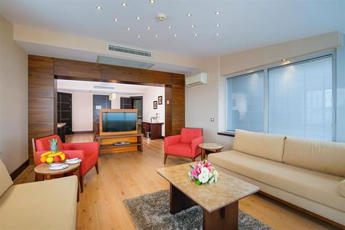 Limak Lara Deluxe Hotel & Resort - JACUZZI SUITE - 187417