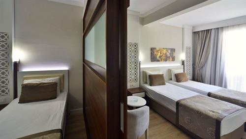 Linda Resort Hotel - FAMILY ROOM 2 BEDROOMS - 242535