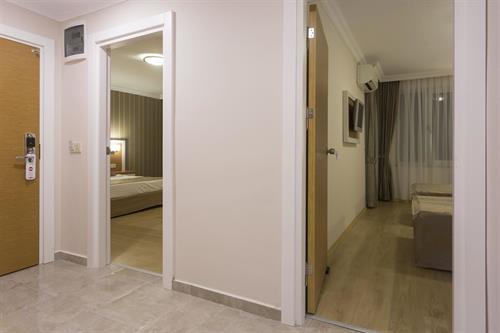 Lonicera City Kleopatra - Family Room - 235442