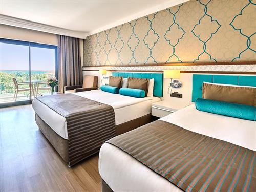 Luna Blanca Resort & Spa Hotel - Comfort Room Sea View - 222344