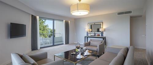 Mirage Park Resort - MAIN BUILDING SUITE ROOM - 187082