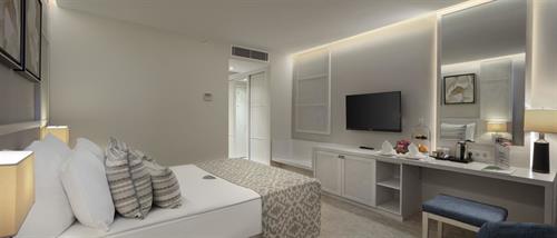 Mirage Park Resort - Standard Comfort Room - 187084