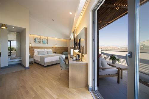 Miramare Beach Hotel - Deluxe Terrace Room With Jacuzzi - 224498