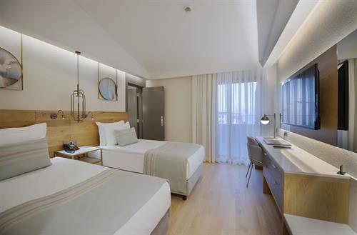 Miramare Beach Hotel - FAMILY SUPERIOR ROOM - 248567