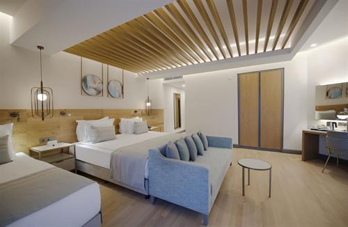 Miramare Beach Hotel - SUPERIOR CORNER ROOM - 224496