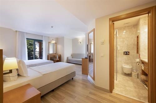 Miramare Queen Hotel - Family Garden Building - 248632