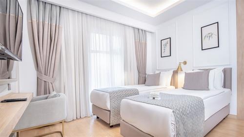 Miramare Queen Hotel - KING SUITE - 224512