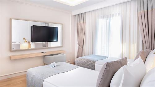 Miramare Queen Hotel - KING SUITE - 224513