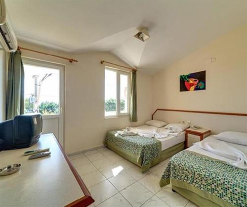 More Hotel - STANDARD ROOM - 215547