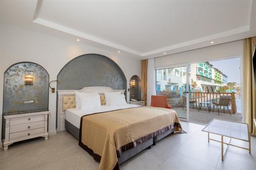 Nirvana Dolce Vita - Club Family Suite Swim Up Backyard-Roma Street - 218945