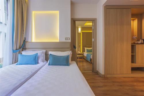 Orka Lotus Beach - FAMILY ROOM LAND VIEW - 242721