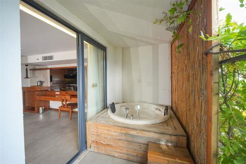 Orka Lotus Beach - SUPERIOR JACUZZI ROOM - 242732