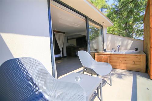 Orka Lotus Beach - SUPERIOR JACUZZI ROOM - 242733