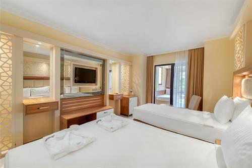 Oz Hotels Incekum Beach Resort - Family Room Economy Graund Floor - 243900