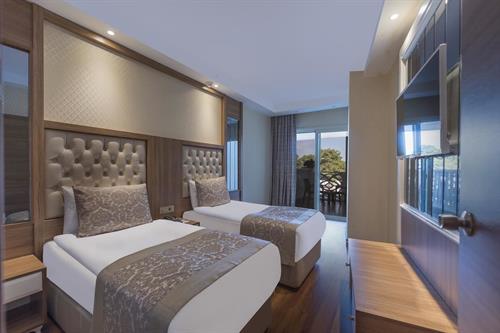 Oz Hotels Sui Resort - Family Room - 205131