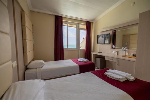Ozcan Beach Hotel - Family Room - 242845