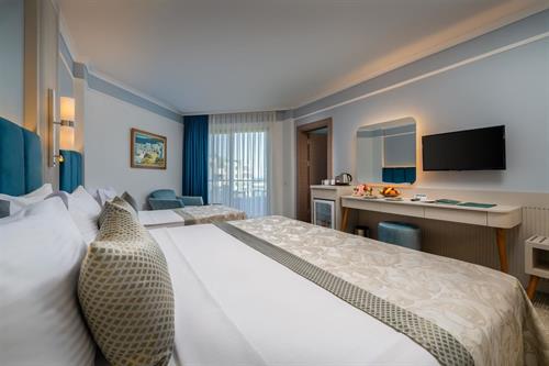 Pine Beach Belek - MAIN BUILDING FAMILY ROOM - 222509