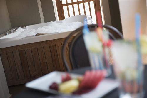 Quattro Beach Resort & Spa - SEA SIDE VIEW ROOM WITH JACUZZI - 235566