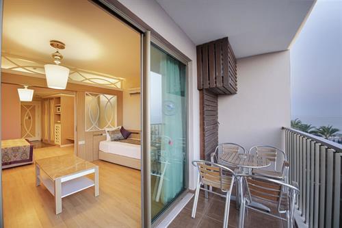 Quattro Family Club Dem Hotel Alanya - MAIN BUILDING FAMILY POOL VIEW - 186245