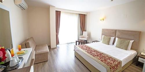 Risus Aqua Beach Resort Hotel - FAMILY ROOM ANEX - 225635