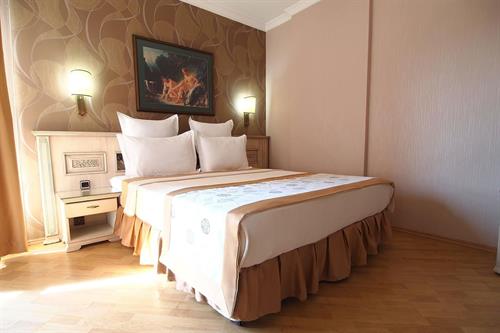 Romance Beach Hotel - Family Room - 225660