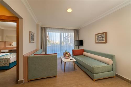 Royal Garden Beach Hotel - FAMILY ROOM 1 (ROH) - 188357