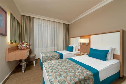 Royal Garden Beach Hotel - FAMILY ROOM 2 (SIDE BUILDING) - 188361