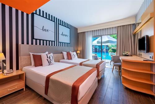 Selectum Family Resort Side - Lake House Swim Up Std - 242903