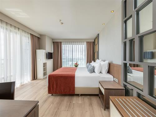 Sherwood Dreams Resort - Deluxe Jacuzzi Room Land View - 227269