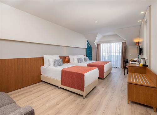 Sherwood Dreams Resort - LARGE ROOM - 227250