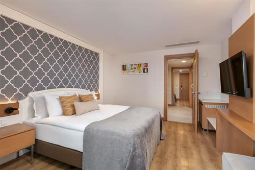 Sherwood Exclusive Lara - Family Room - 227349