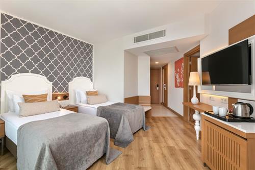 Sherwood Exclusive Lara - FAMILY SUITE - 227360