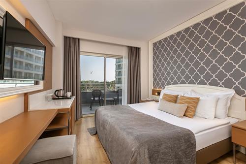 Sherwood Exclusive Lara - JUNIOR FAMILY ROOM - 227371