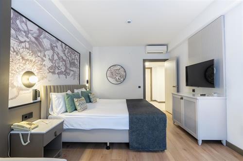 Side Breeze Hotel - FAMILY ROOM 2 BEDROOMS - 243699