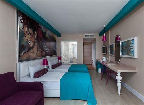 Sultan Of Dreams - STD ROOM SEA SIDE - 227750