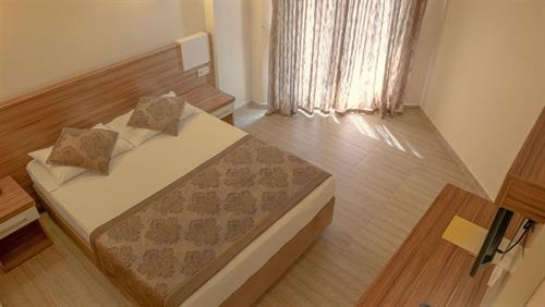 Sun Beach Park & Spa - Family Room - 221444