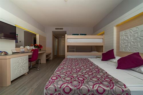 Sunmelia Beach Resort Hotel & Spa - Bunkbed Room Side Sea View - 227849