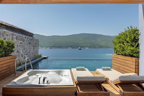 Titanic Luxury Collection Bodrum - Exclusive Swim Up Sea View Room - 241694