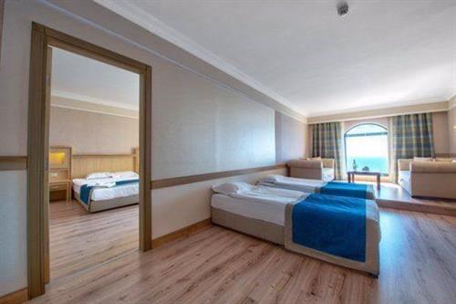 Utopia World Hotel - Junior Suite - 183801