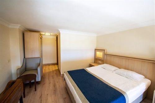 Utopia World Hotel - PENTHOUSE SUITE - 183811