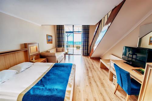 Utopia World Hotel - PENTHOUSE SUITE - 245146